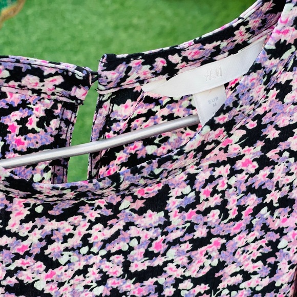 ‼️SOLD‼️Floral H&M tops combo - Picture 5 of 7